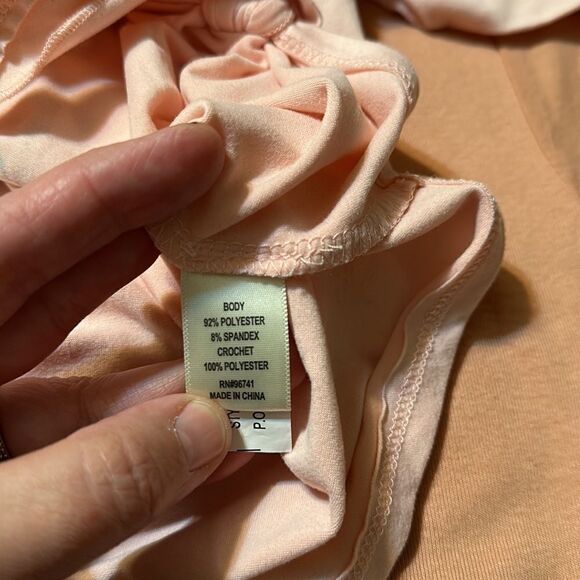 Self Esteem L Blush Pink Floral Crochet Tie at Waist High Low Short Sleeve Tee - Picture 10 of 11